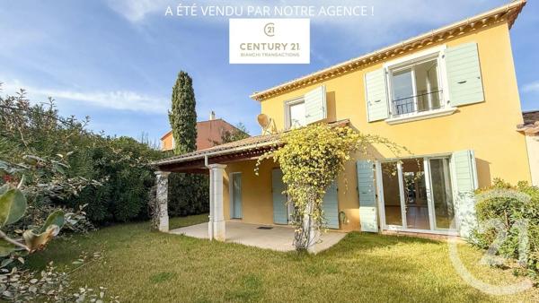 Maison à vendre  4 pièces - 108 m 2   COGOLIN  - 83