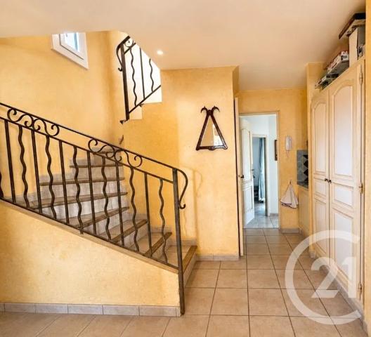 Maison à vendre  4 pièces - 108 m 2   COGOLIN  - 83