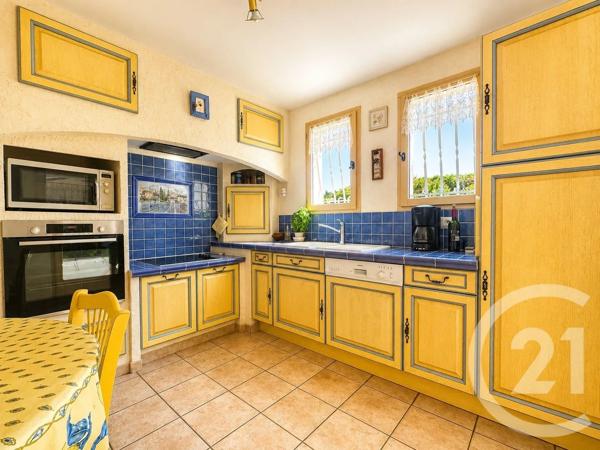 Maison à vendre  4 pièces - 108 m 2   COGOLIN  - 83