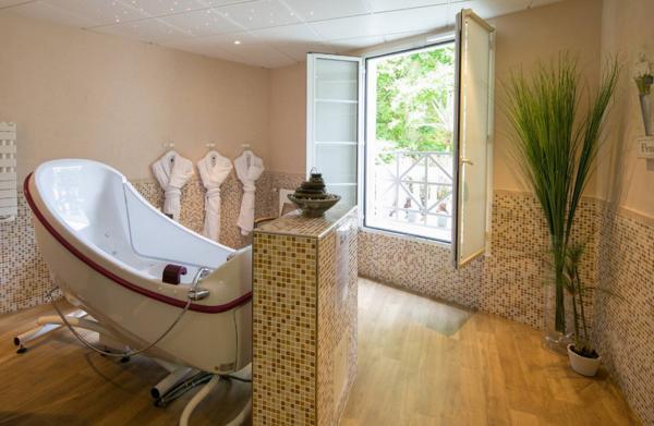 INVESTISSEMENT LOCATIF – GARCHES – Résidence EHPAD Villa d'Epidaure - 6 % de rentabilité