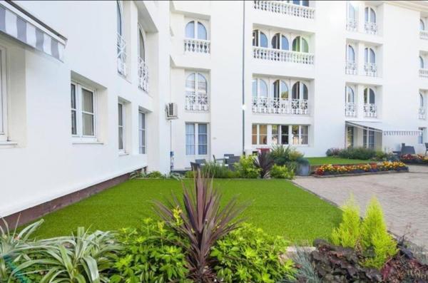 INVESTISSEMENT LOCATIF – GARCHES – Résidence EHPAD Villa d'Epidaure - 6 % de rentabilité