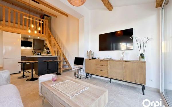 Maison à vendre    2 pièces • 47 m2 Gassin