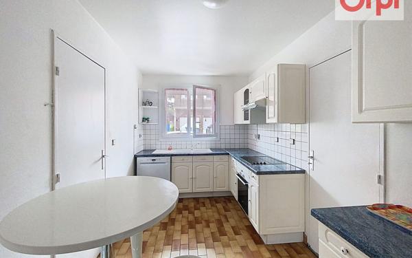 Maison à vendre    5 pièces • 113 m2 Montigny-le-Bretonneux