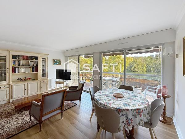 Appartement avec vue exceptionnelle sur la Seine