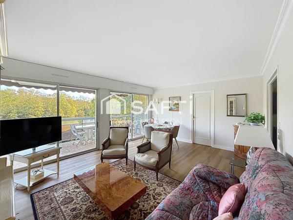 Appartement avec vue exceptionnelle sur la Seine