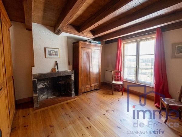 Appartement 5 pièces                                        - 43000 Le Puy-en-Velay Réf : 2845-CIFVFOREZVELAY