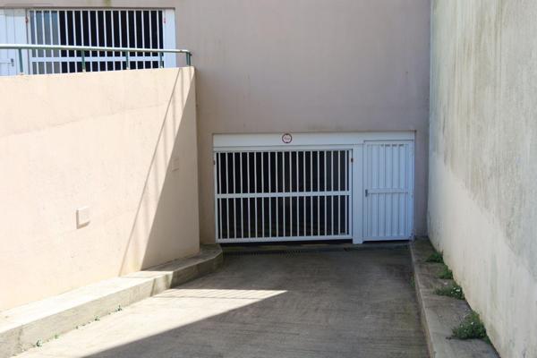 Parking couvert à vendre à Brest dans le Finistère (29200), ref : 4080   
Recouvrance