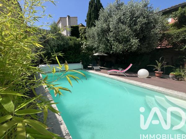 Maison à vendre 11 pièces 225 m² Sanilhac-Sagriès
