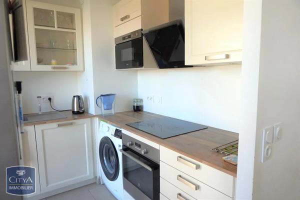 Appartement à louer 4 pièces 77.79m²