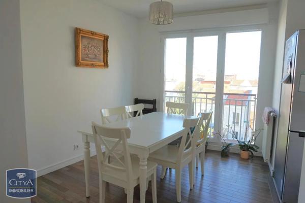Appartement à louer 4 pièces 77.79m²