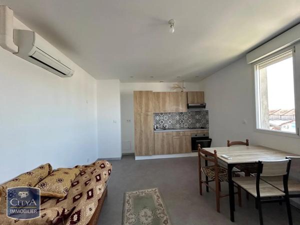 Appartement à louer 2 pièces 40.97m² Châteauroux (36000)