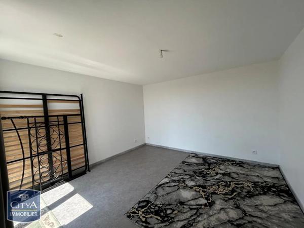 Appartement à louer 2 pièces 40.97m² Châteauroux (36000)