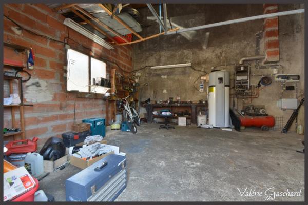 Ancien corps de ferme en pierre  235 m² avec dépendances à SAINT ANTOINE DE BREUILH
