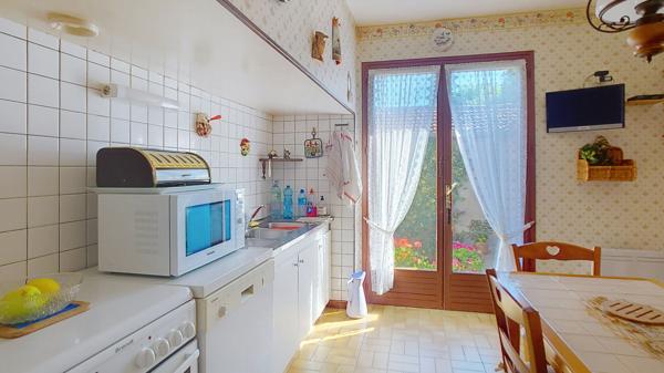 Maison à vendre à RÉAUP-LISSE 116m² avec un grand terrain de 5600m²