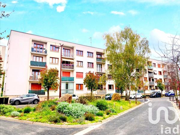 Appartement 4 pièces de 59 m² à Viry-Châtillon (91170)