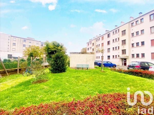 Appartement 4 pièces de 59 m² à Viry-Châtillon (91170)