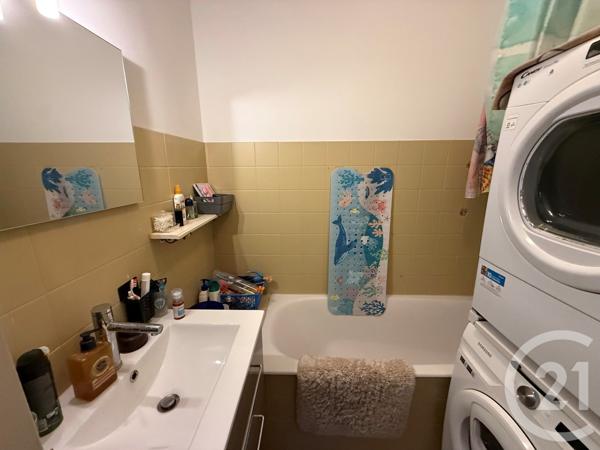 Appartement T2 à vendre  2 pièces - 35,43 m2 FORCALQUIER - 04