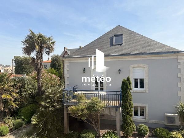 Maison d’exception à vendre aux Sables d’Olonne – 11 pièces, 260 m²