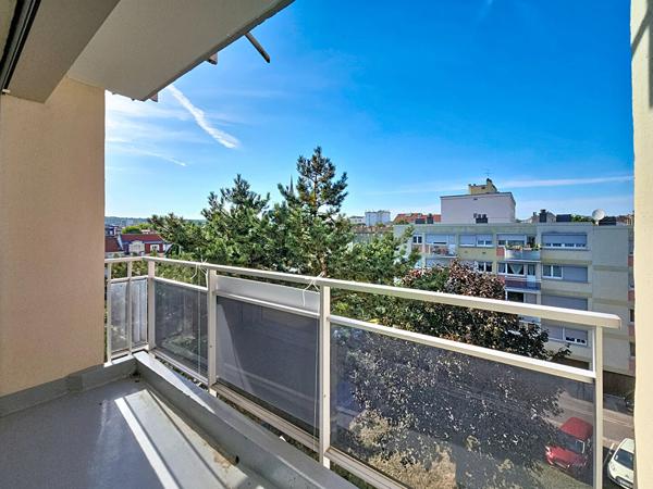 VANDOEUVRE LIMITE NANCY_ À Vendre_ Appartement F3 de 74m² avec 2 balcons, 2 ou 3 chambres_ garage fermé.