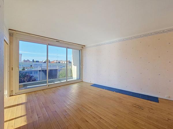 VANDOEUVRE LIMITE NANCY_ À Vendre_ Appartement F3 de 74m² avec 2 balcons, 2 ou 3 chambres_ garage fermé.