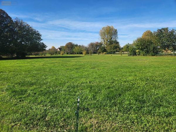 Terrain à Batir à vendre à Trannes dans l'Aube (10140), ref : 10379/630   
Calme