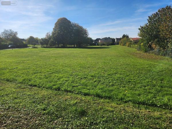 Terrain à Batir à vendre à Trannes dans l'Aube (10140), ref : 10379/630   
Calme