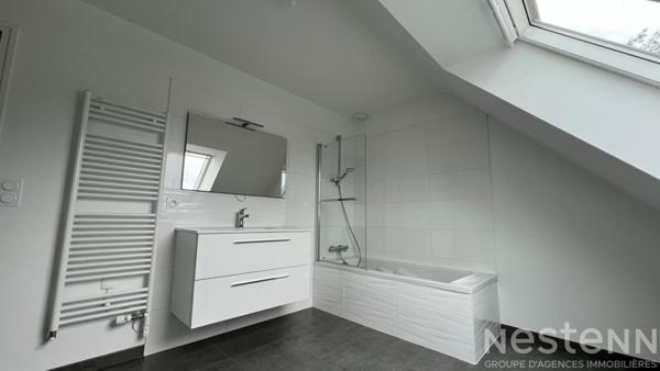 Maison de 2020 dans le bourg de Pluneret