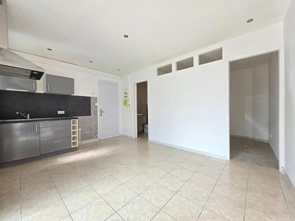 Studio lumineux- Idéal primo-accédant ou investissement locatif - Petit budget