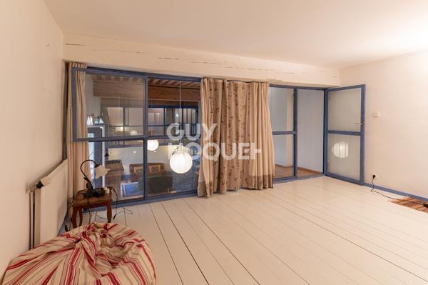 Magnifique appartement atypique quai st Vincent-passage Gonin - avec parking