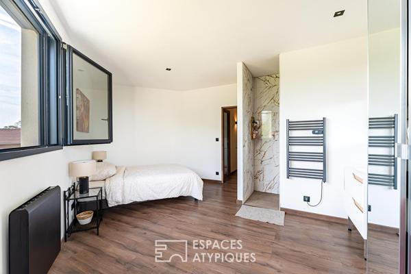 Maison d’architecte contemporaine de 410 m² avec piscine chauffée