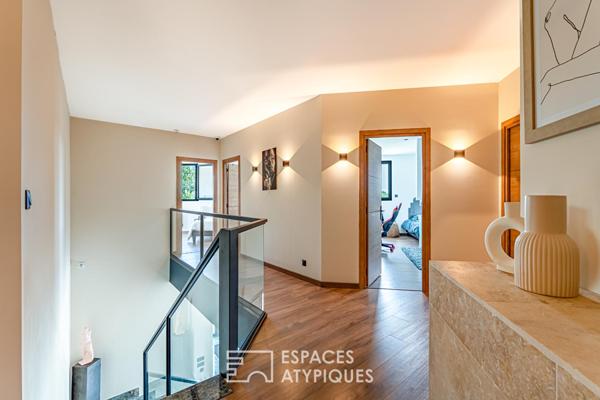 Maison d’architecte contemporaine de 410 m² avec piscine chauffée
