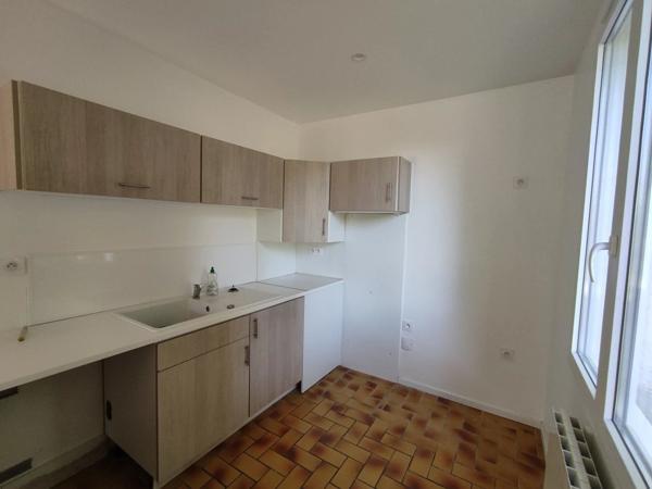 Location Appartement 3 pièces 80 m2 à Pierrevert