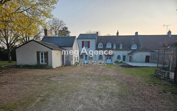 Maison à CLOYES LES TROIS RIVIERES, 28220 - 8 pièces 213m²