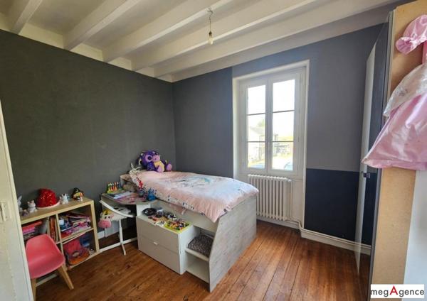 Maison à CLOYES LES TROIS RIVIERES, 28220 - 8 pièces 213m²