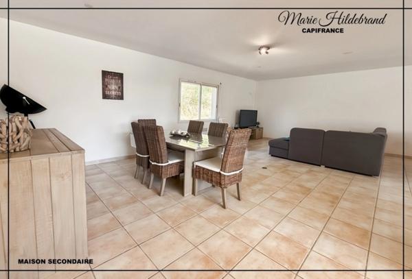 Ensemble de 2 Maisons - 8 pièces - 1hectare de terrain - à 5mn de Valence