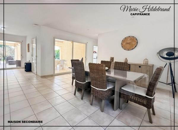 Ensemble de 2 Maisons - 8 pièces - 1hectare de terrain - à 5mn de Valence