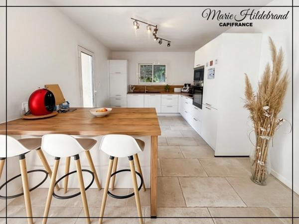 Ensemble de 2 Maisons - 8 pièces - 1hectare de terrain - à 5mn de Valence