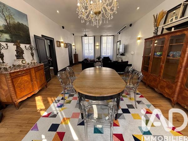 Maison à vendre 11 pièces 309 m² Châteauroux