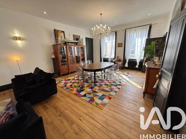 Maison à vendre 11 pièces 309 m² Châteauroux