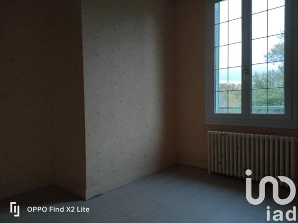 Maison 3 pièces de 56 m² à Domérat (03410)