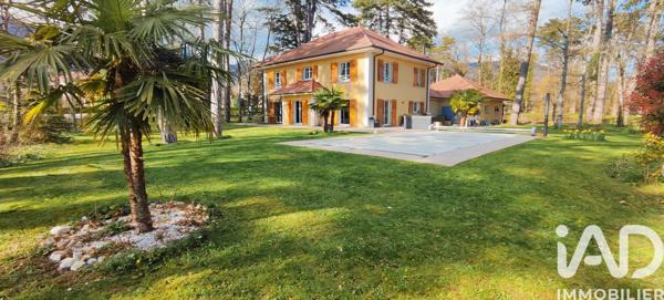 Maison à vendre 8 pièces 259 m² Gex
