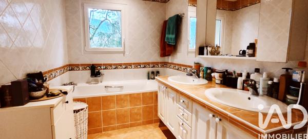 Maison à vendre 8 pièces 259 m² Gex