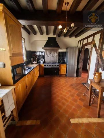 Vente                                                      Maison
                        
                     6 pièces                      176 m2                     à Olivet