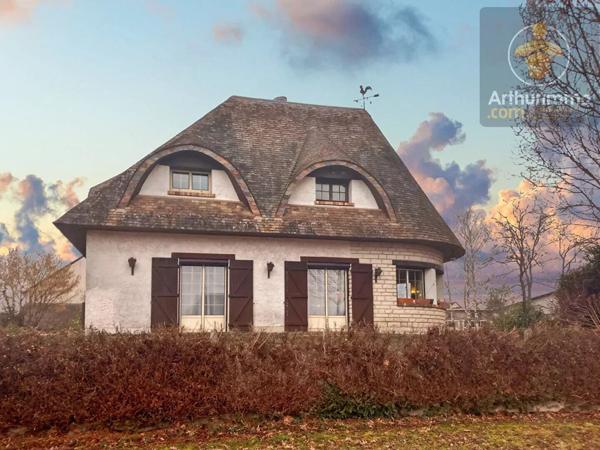 Vente                                                      Maison
                        
                     6 pièces                      176 m2                     à Olivet