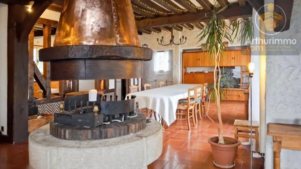 Vente                                                      Maison
                        
                     6 pièces                      176 m2                     à Olivet