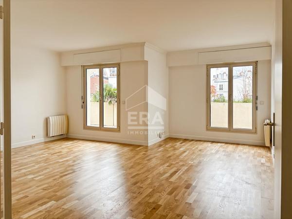 PARIS 16e - APPARTEMENT AVEC TERRASSE - BIEN RARE