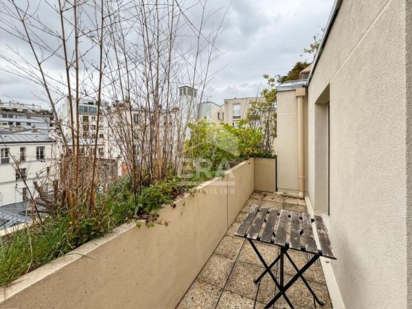 PARIS 16e - APPARTEMENT AVEC TERRASSE - BIEN RARE