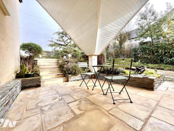 Pavillon d'architecte au Pirouet en zone constructible 