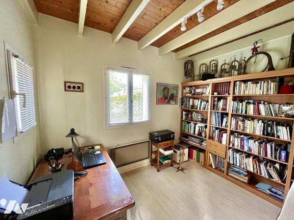 Pavillon d'architecte au Pirouet en zone constructible 