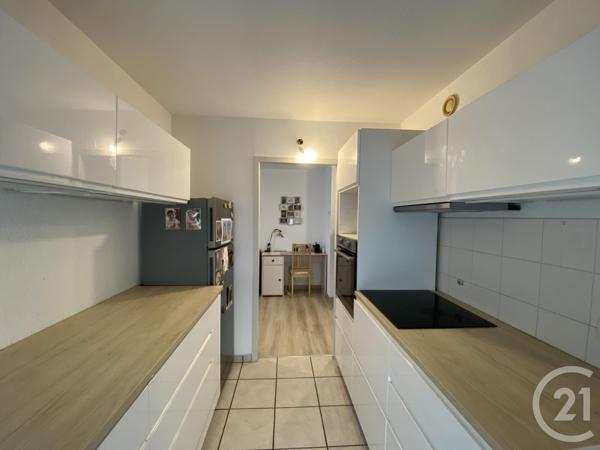 Appartement T3 à vendre  3 pièces - 62,27 m2 VOIRON - 38
